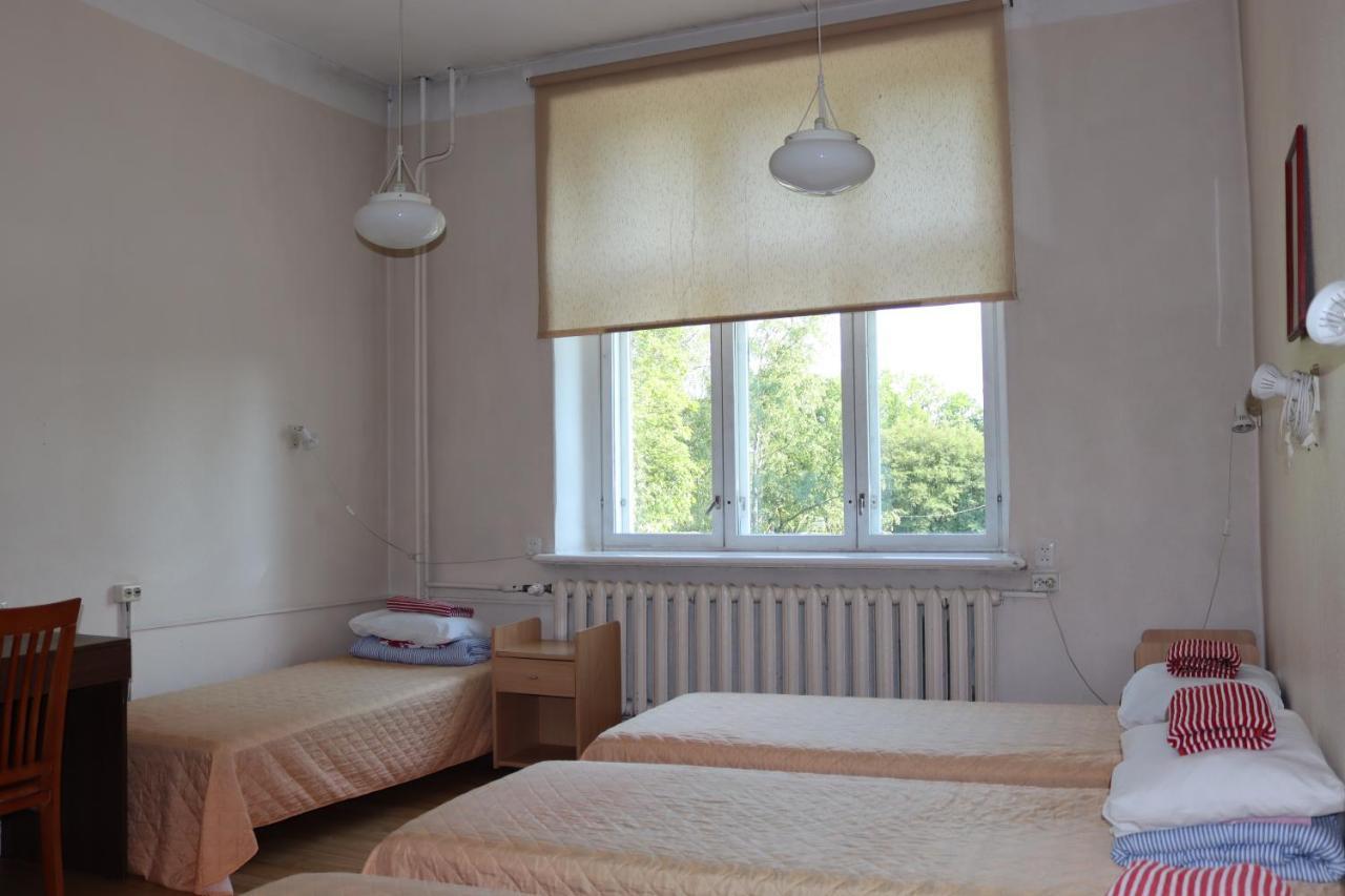 Hostel Louna Пярну Экстерьер фото