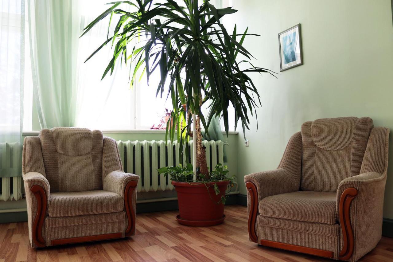 Hostel Louna Пярну Экстерьер фото