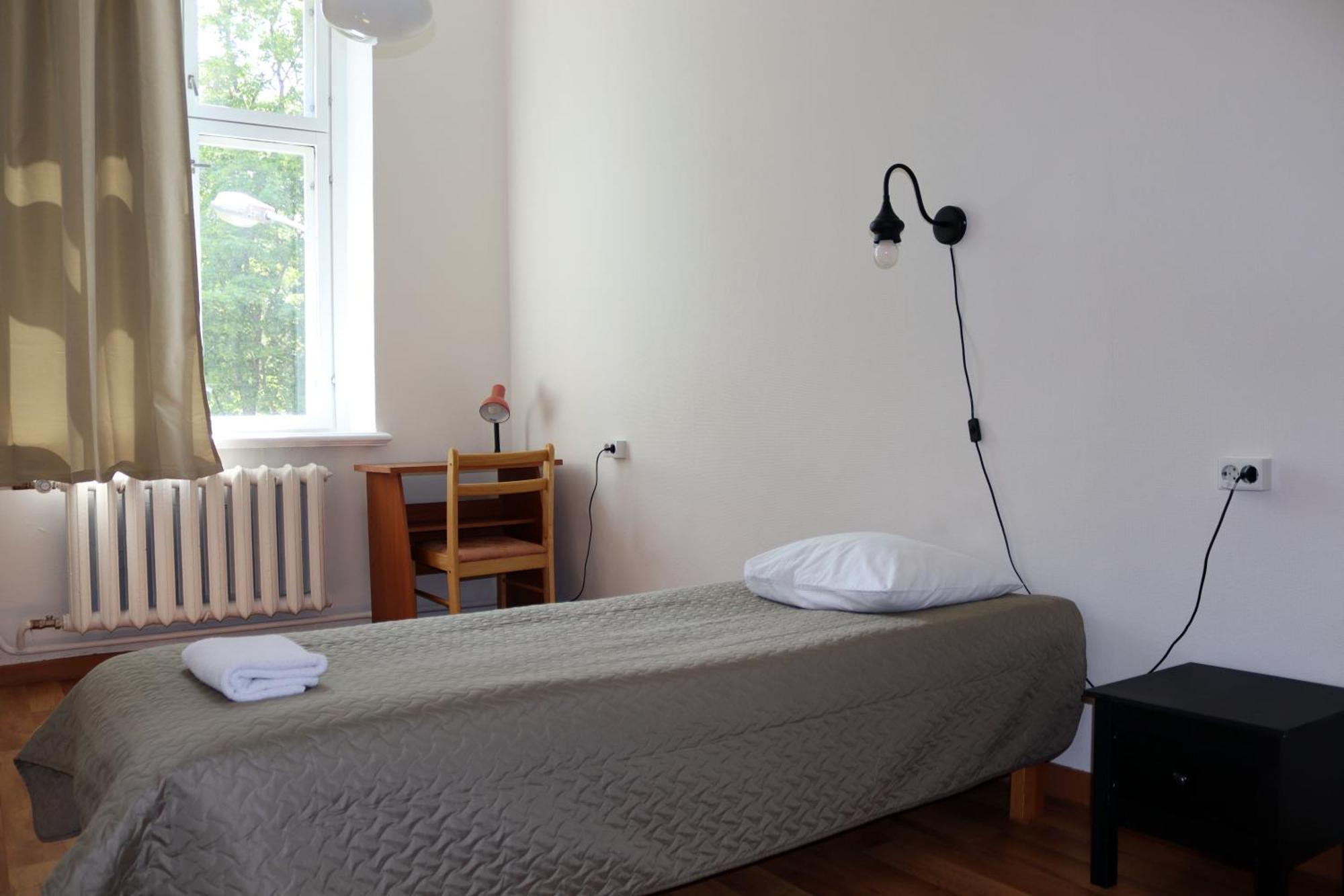 Hostel Louna Пярну Экстерьер фото